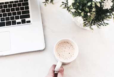 2003欧冠四分之一决赛：曼联对阵皇马经典对决回顾